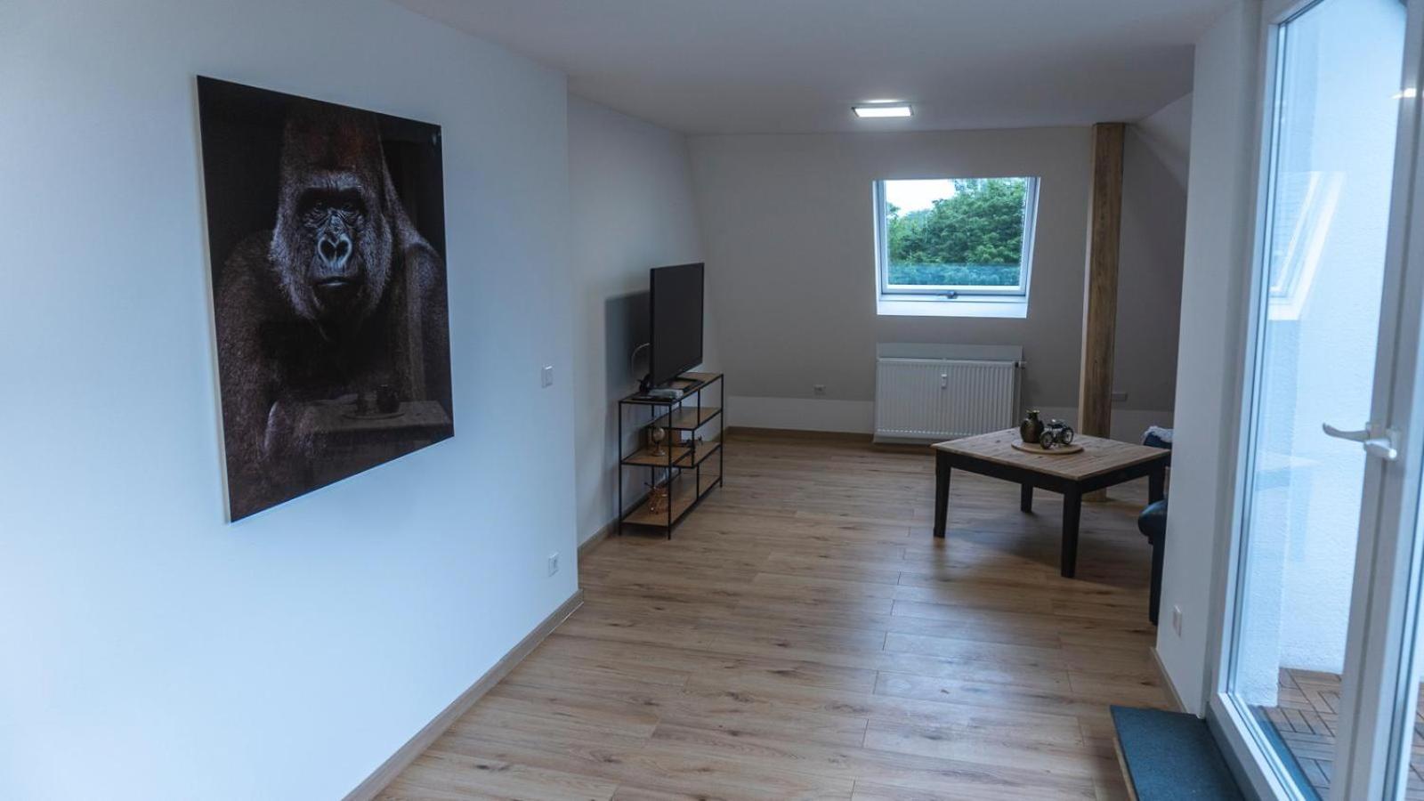 Moderne Ferienwohnung In Gelsenkirchen-Schalke Fuer 1 Bis 7 Personen Mit Terrasse, Ideal Fuer Gruppen & Stadionbesuche Exterior photo